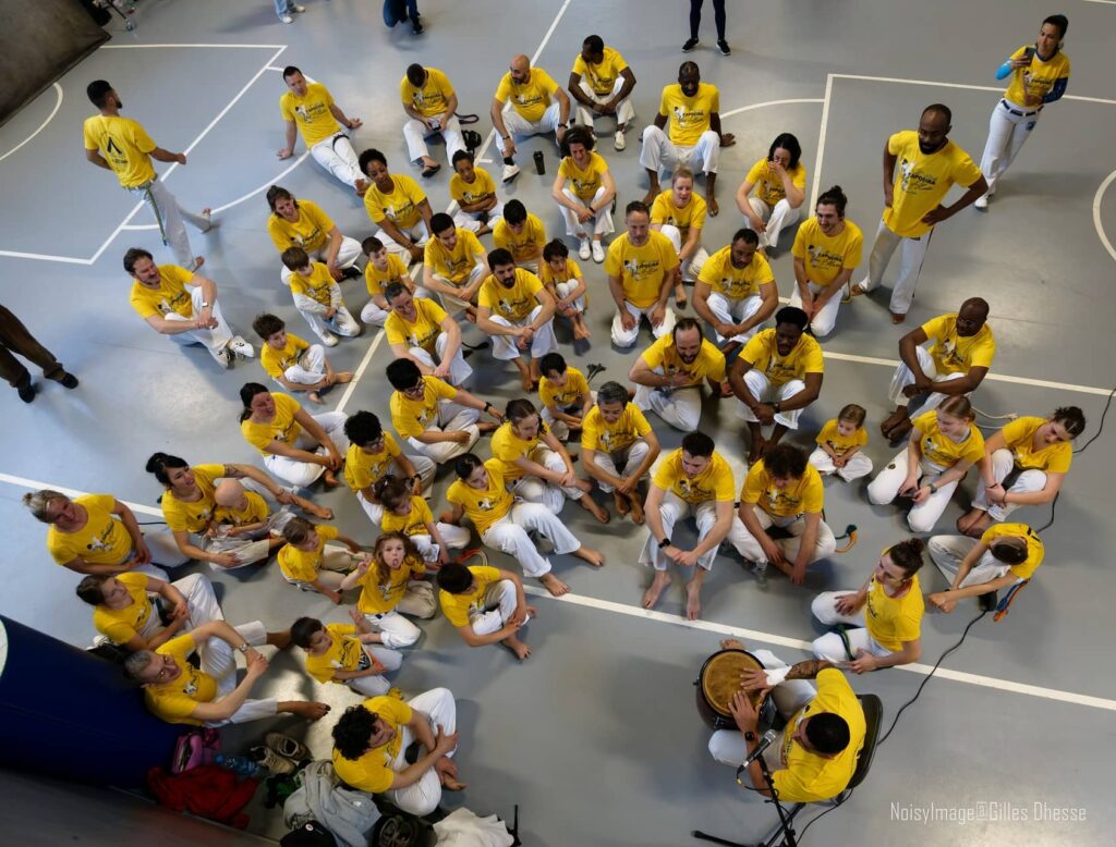 Photo groupe enfants et adultes stage Musique 2025 Contramestre Japones